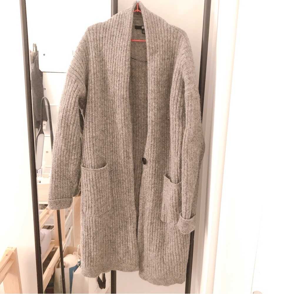 Warm Uniqlo 100% Wool long Cardigan